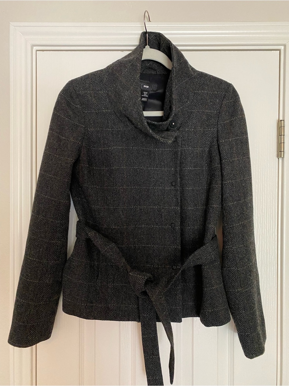 H&M Dark Gray Plaid Belted Funnel Neck Blazer